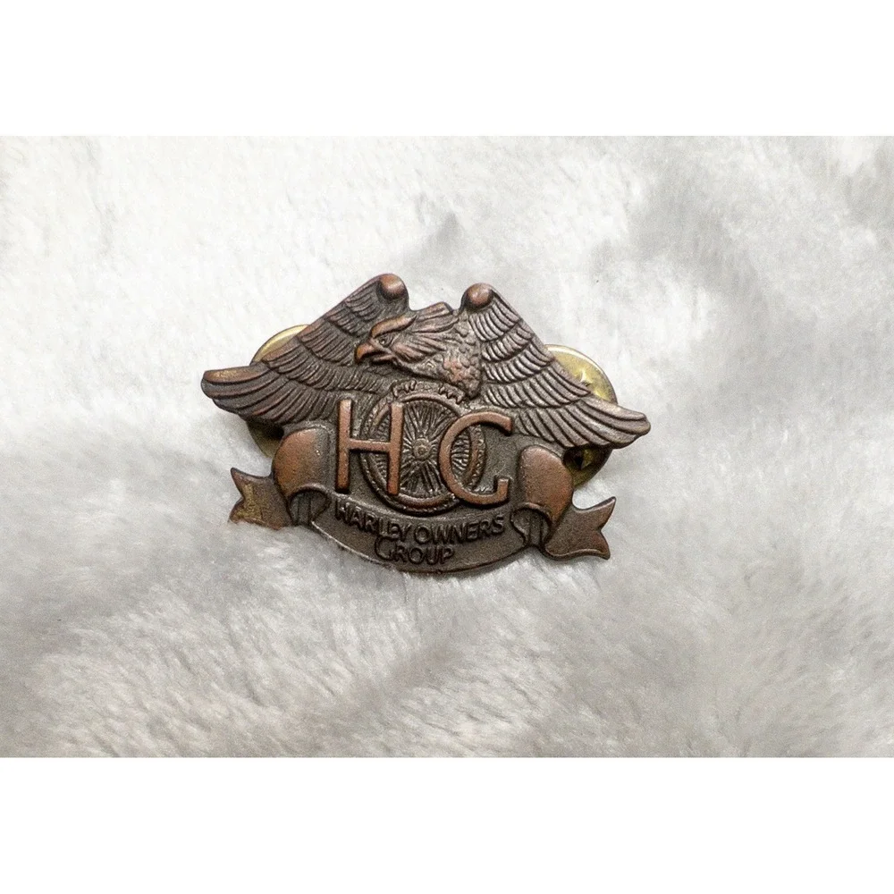 Vintage 1983 Harley Davidson HOG Pin Inaugural Founding Year Brass Eagle 3-Talon